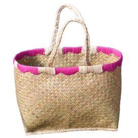 Panier en fibres végétales de Madagascar